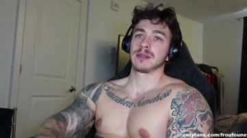 Froufoune  18-12-2021 video suck